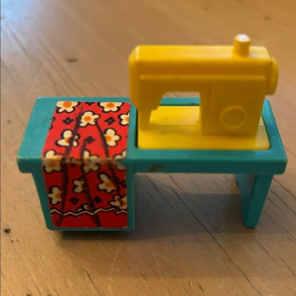 Fisher Price Little People Bath/Utility Room Set - Picture 3 of 6